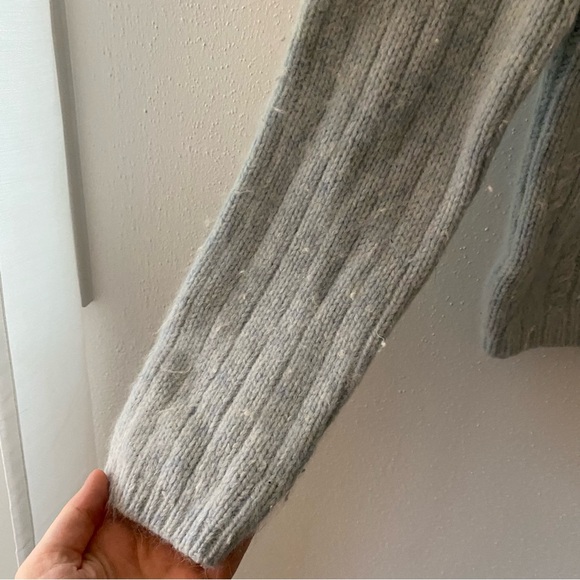 Angora Sweater - Picture 5 of 5